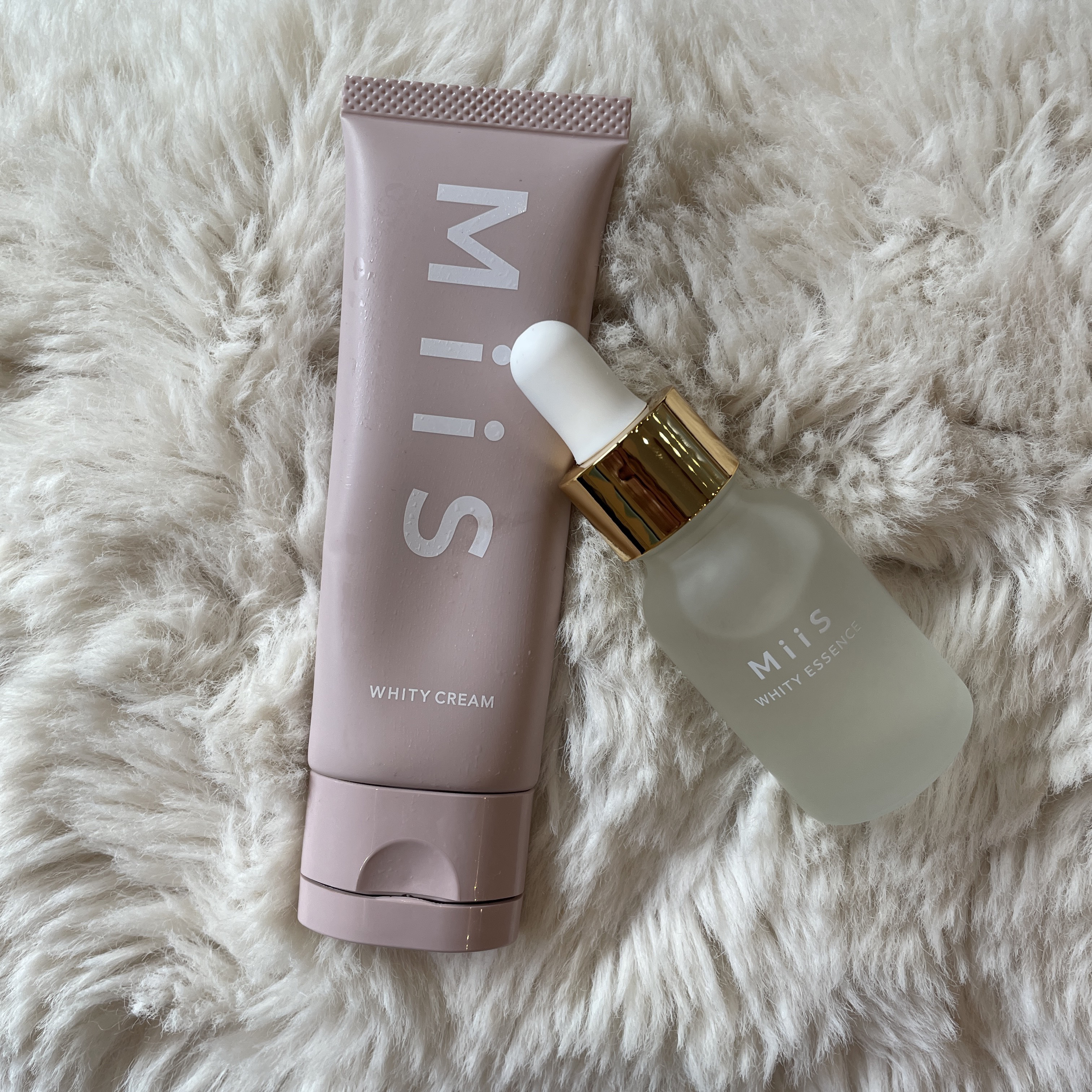 MiiSのオーラルケア ホワイティエッセンス＆ホワイティクリームを使っ