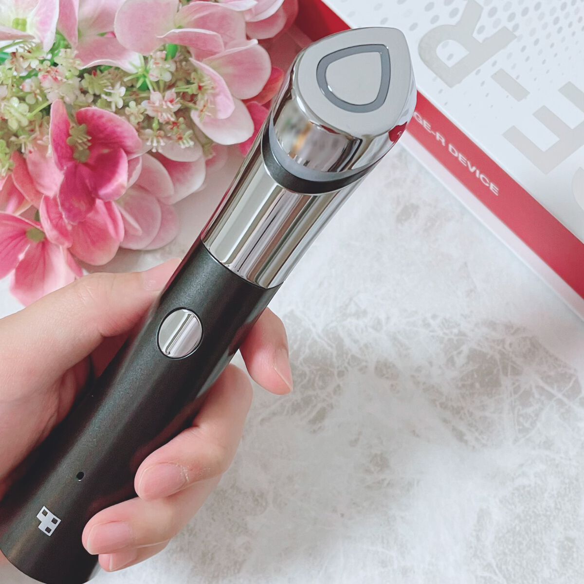 AGE-Rスキンブースターショット/MEDICUBE/美顔器・マッサージを使ったクチコミ(2枚目)