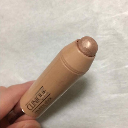 チャビー スティック シャドウ ティント フォー アイ/CLINIQUE/スティックアイシャドウを使ったクチコミ(2枚目)