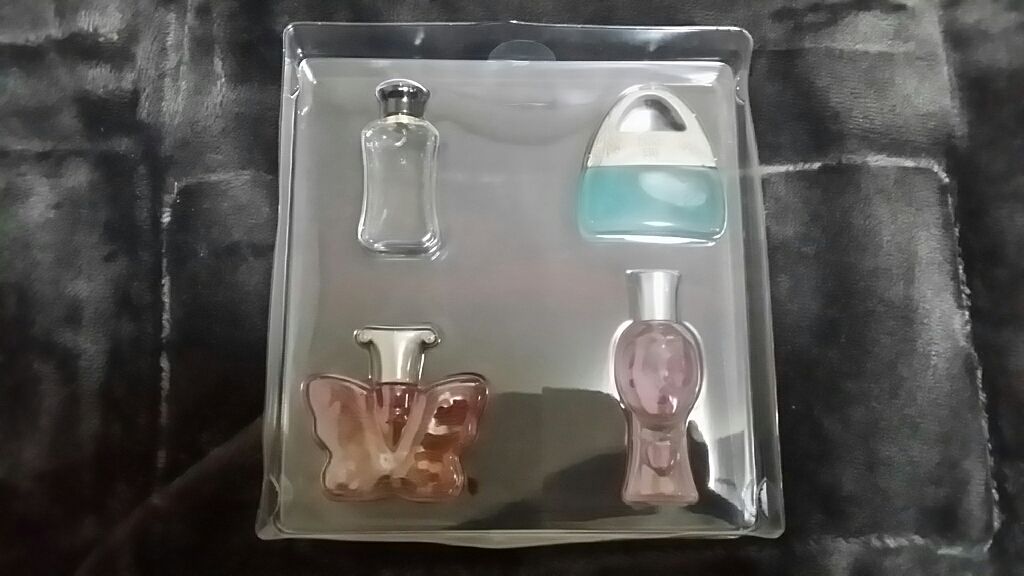 ミニチュア ポーチコレクション/ANNA SUI/香水(レディース)を使ったクチコミ(1枚目)