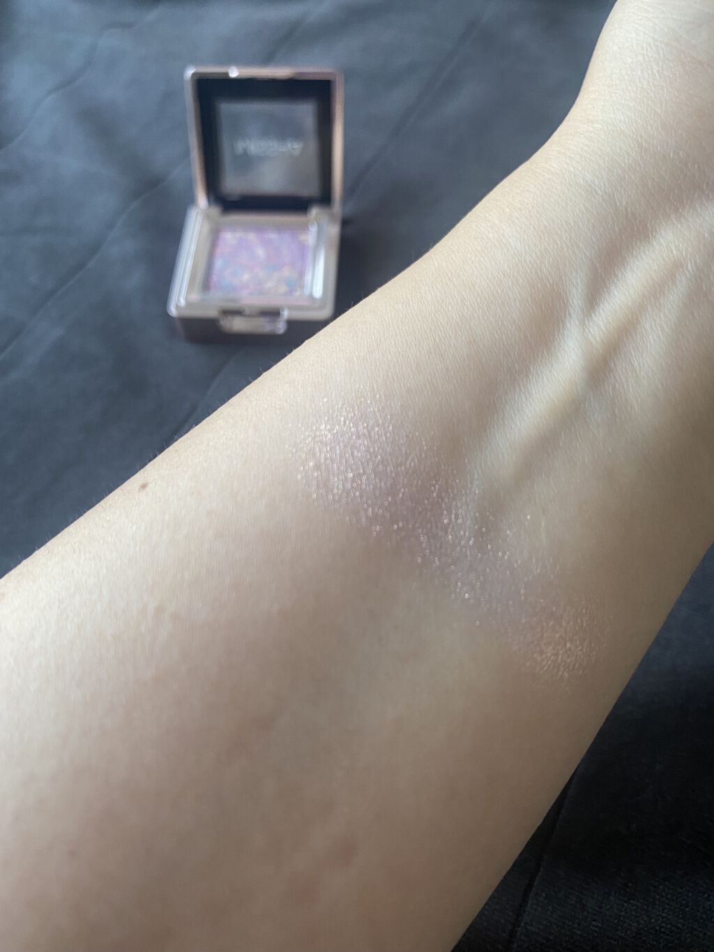 グリッタープリズム シャドウ/MISSHA/グリッターを使ったクチコミ（3枚目）