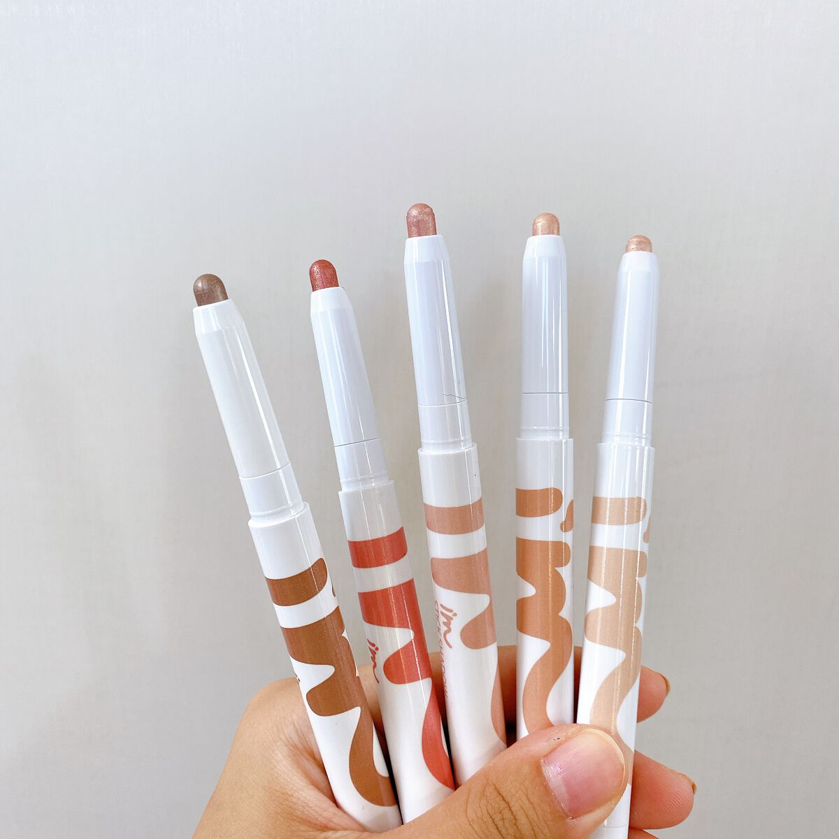 アイムスティックシャドウシマー/i’m meme/スティックアイシャドウを使ったクチコミ（1枚目）