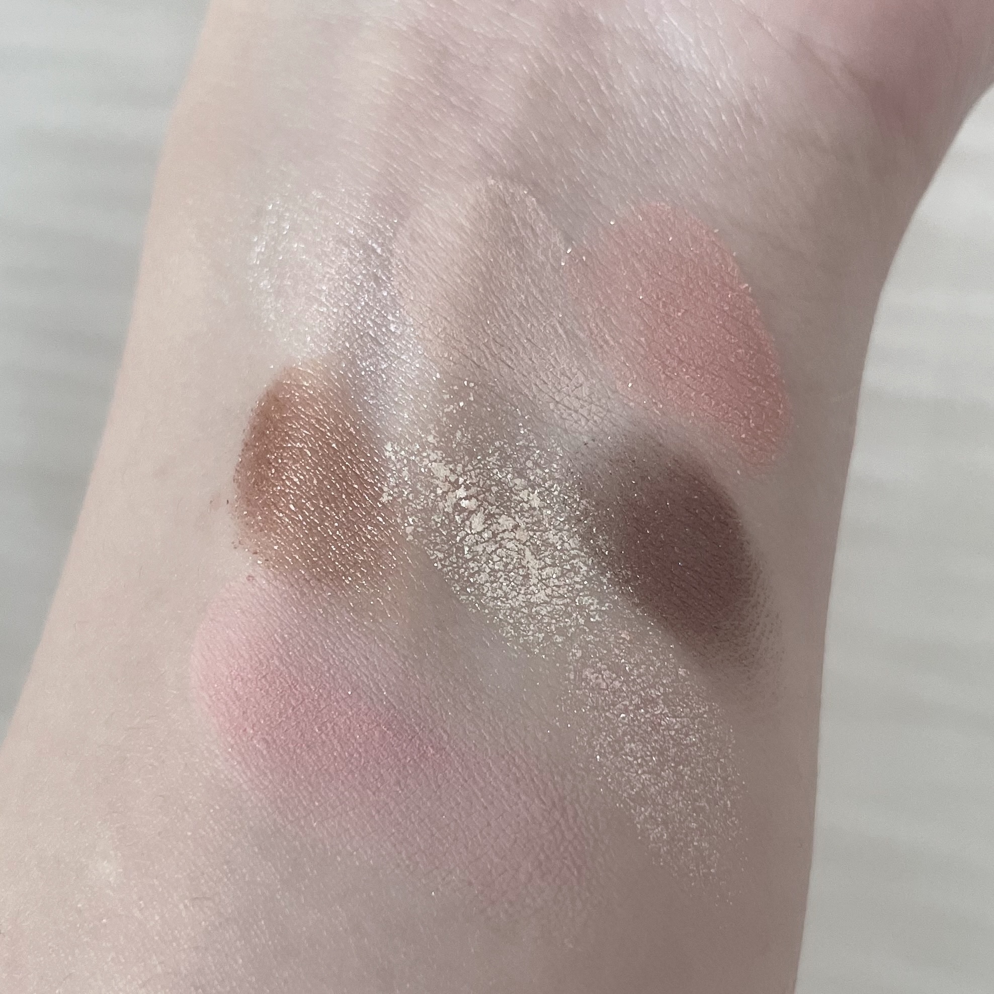 シャンデリアエディション(アイシャドウ/リップグロス)/espoir/メイクアップキットを使ったクチコミ（3枚目）