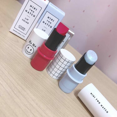 韓国購入品第5弾！

ETUDE HOUSE Mini two match RD304,BL601

これはまだ日本のエチュードでは見たことのない商品です！
リップカラー、コンシーラー、トッパーなどたく