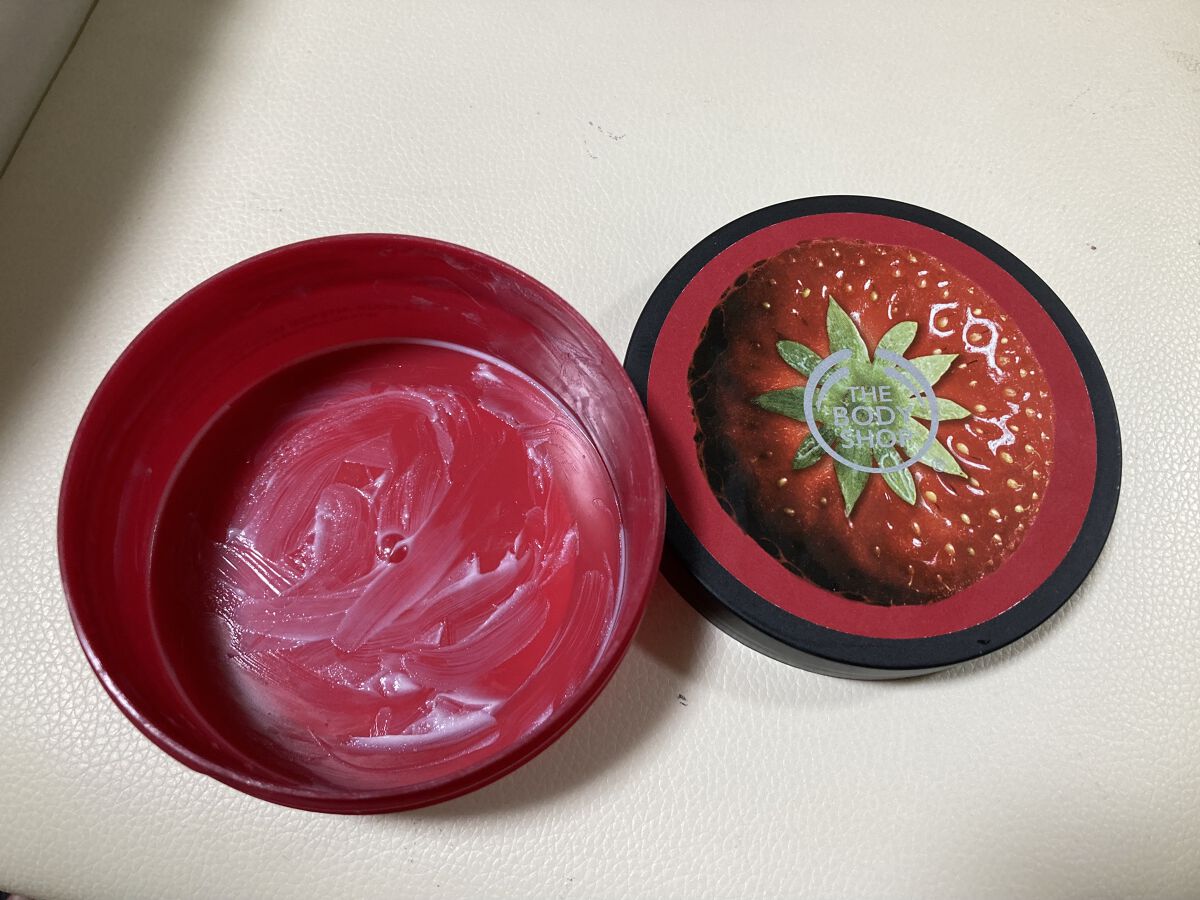 ボディバター ストロベリー/THE BODY SHOP/ボディクリームを使ったクチコミ（1枚目）