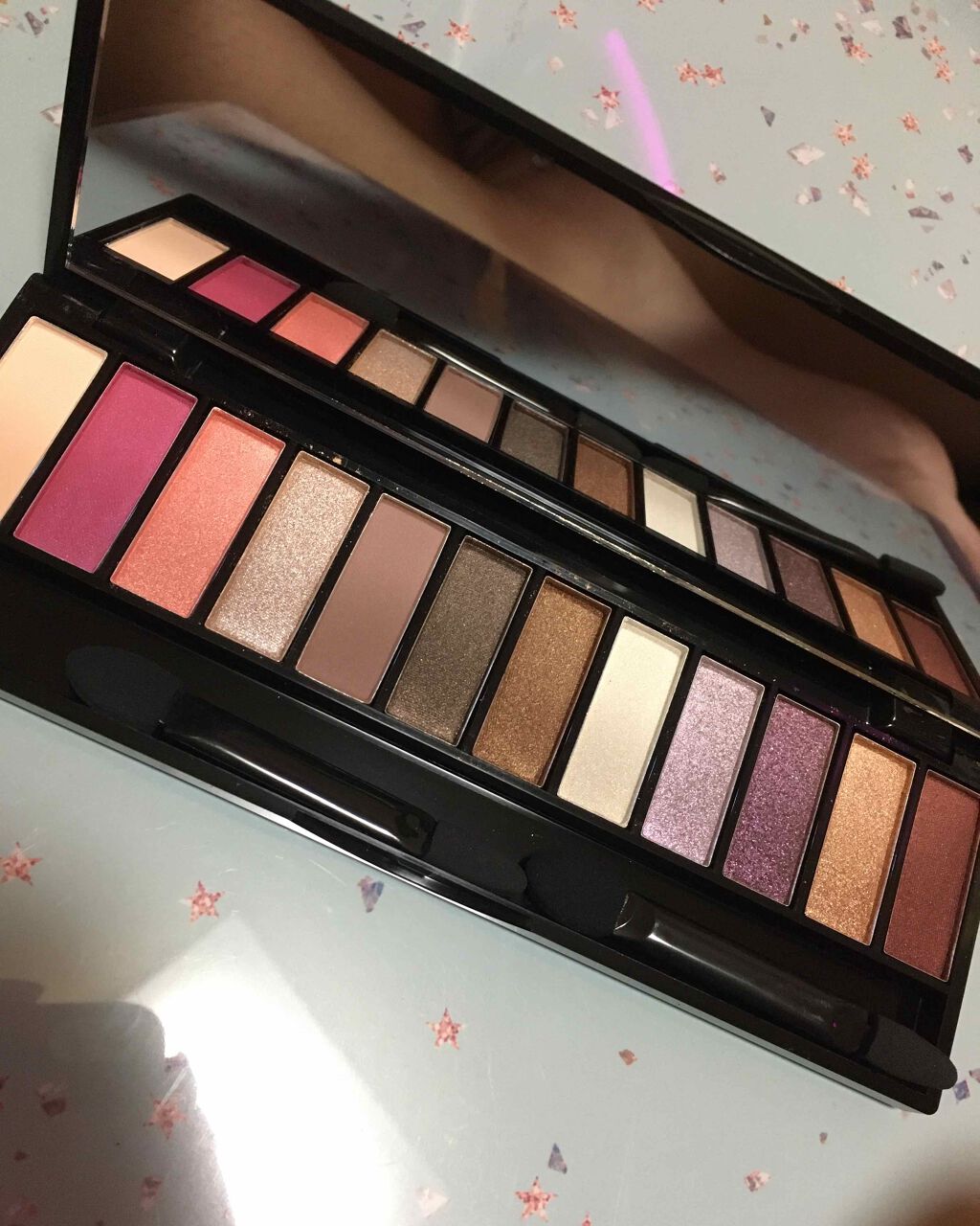UR GLAM LUXE　12 COLORS EYESHADOW PALLET/U R GLAM/アイシャドウパレットを使ったクチコミ（2枚目）