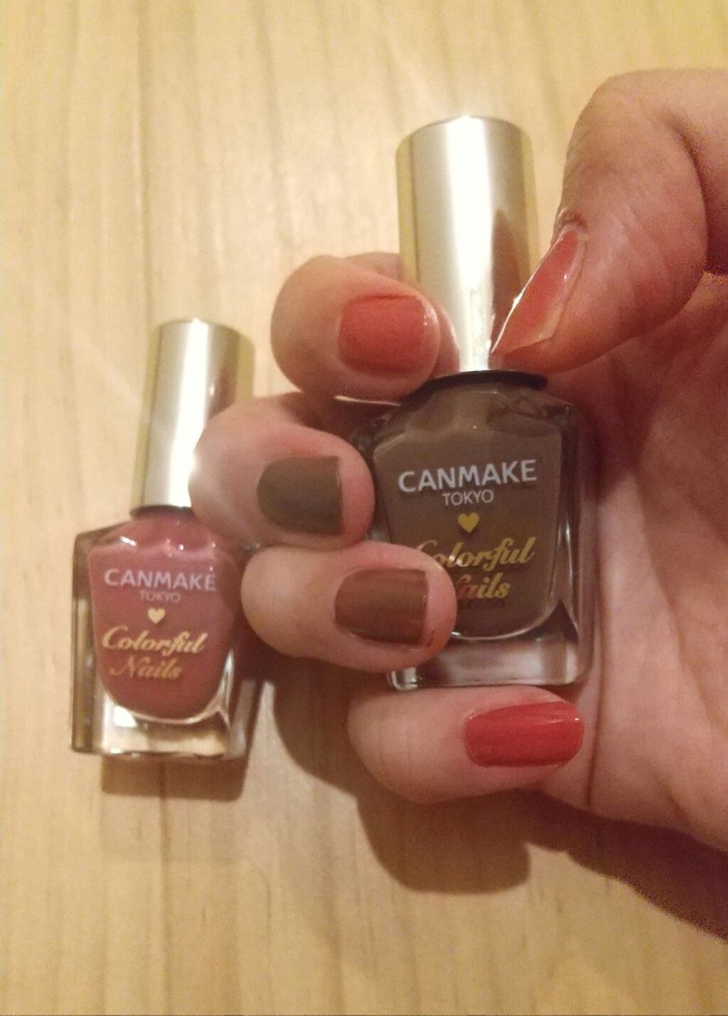 カラフルネイルズ/キャンメイク/マニキュアを使ったクチコミ(2枚目)