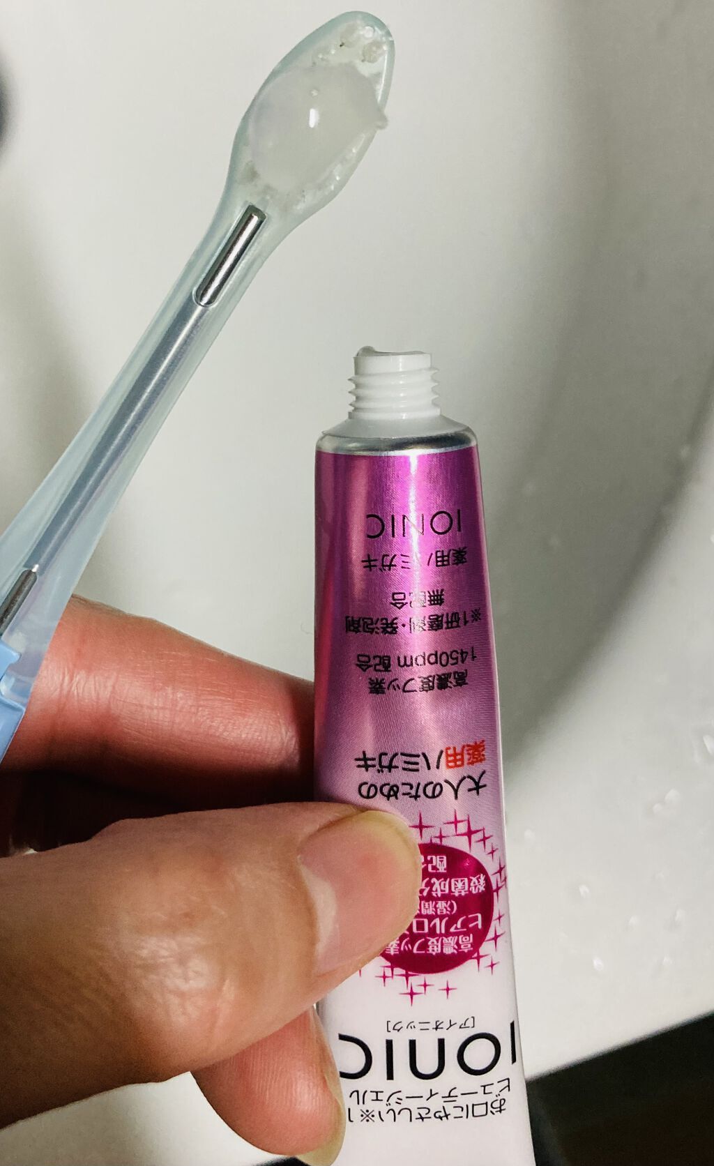 イオン歯ブラシ ionic(アイオニック) 極細薄型コンパクト 本体 ふつう　/アイオニック/歯ブラシを使ったクチコミ（2枚目）