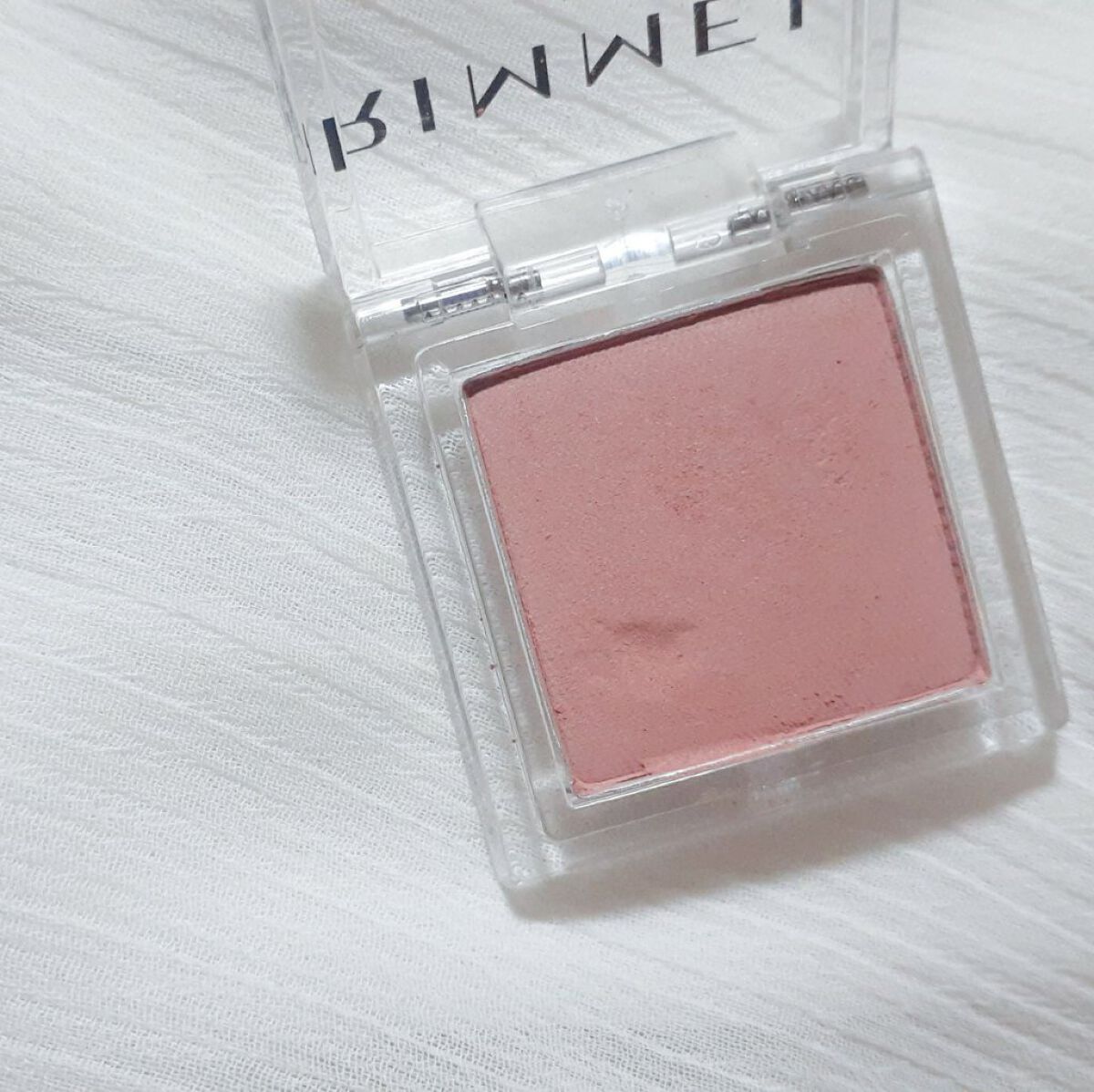 ワンダー キューブ アイシャドウ マット/リンメル ロンドン/単色アイシャドウを使ったクチコミ（2枚目）