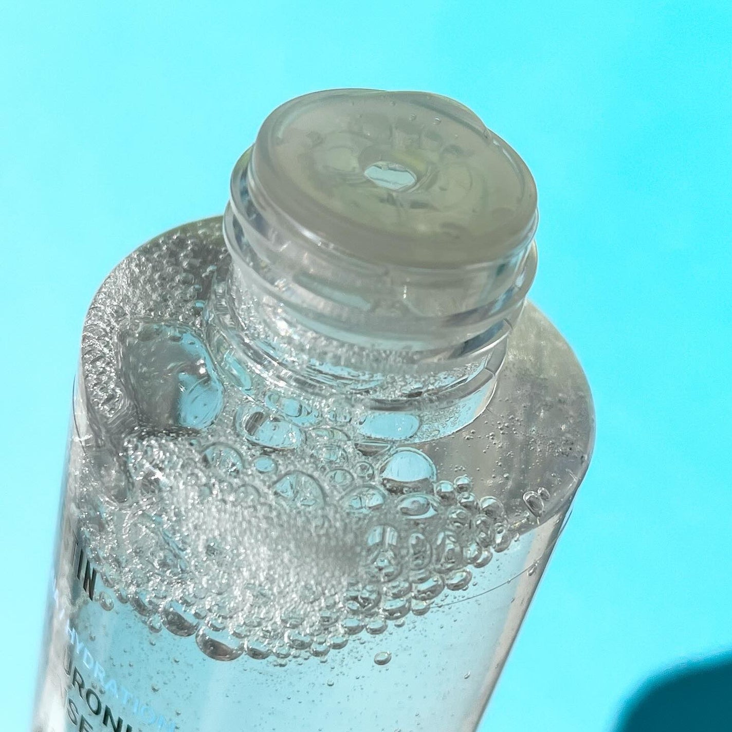 アクアヒアルロニックエッセンス/ロベクチン/化粧水を使ったクチコミ(3枚目)