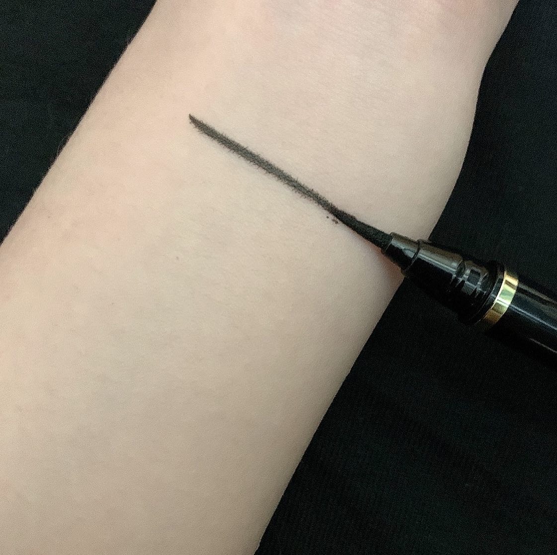 フェリンアイズ アイライナー スティロ /DOLCE&GABBANA BEAUTY/ペンシルアイライナーを使ったクチコミ（2枚目）