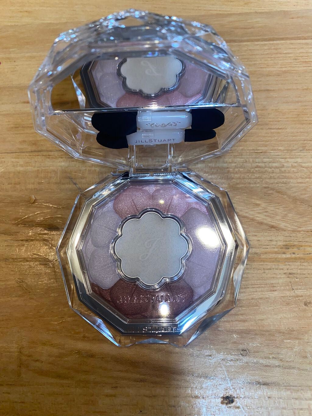 AQ ミリオリティ フェイスパウダー/DECORTÉ/ルースパウダーを使ったクチコミ(5枚目)