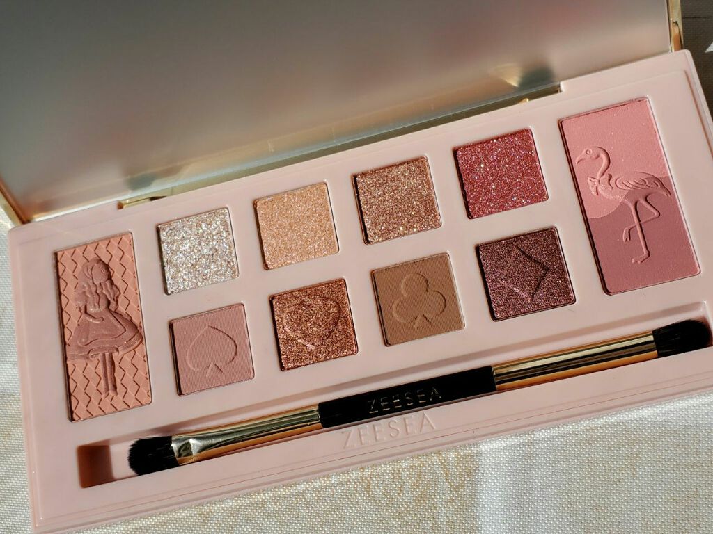 アリスドリームランドシリーズ 12色アイシャドウパレット（ZEESEA×大英博物館）/ZEESEA/アイシャドウパレットを使ったクチコミ（3枚目）