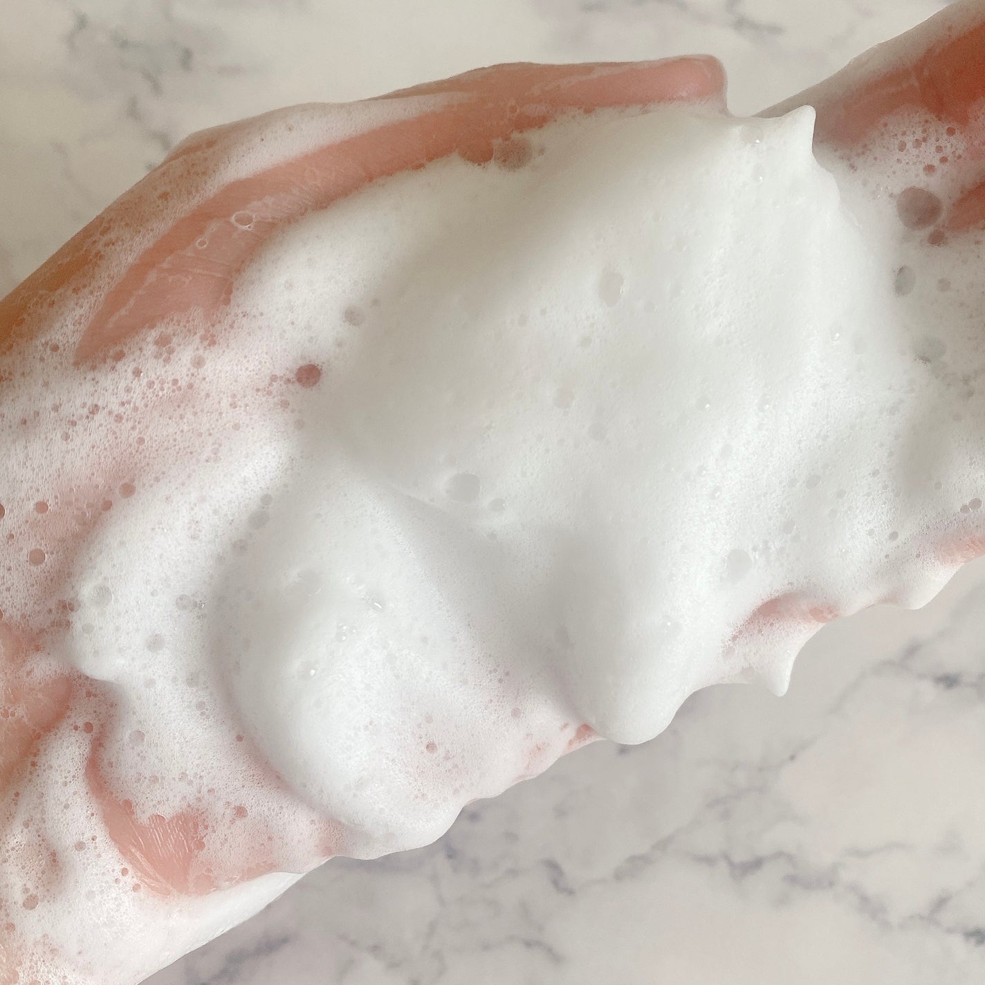 エンジェルスキン ボディウォッシュ サボン&ブーケの香り/ニベア/ボディソープを使ったクチコミ(6枚目)