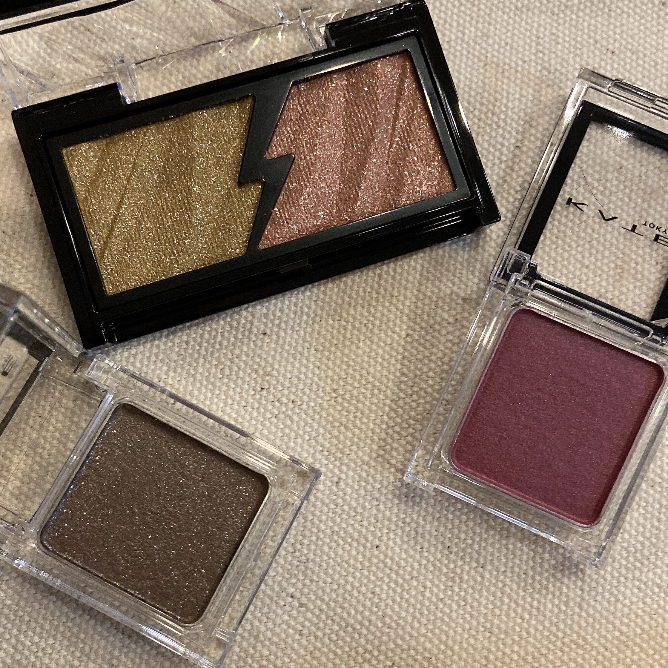 ケイト ザ アイカラー/KATE/単色アイシャドウを使ったクチコミ（2枚目）