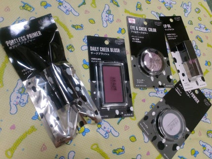 ポアレスパウダー/U R GLAM/プレストパウダーを使ったクチコミ(1枚目)