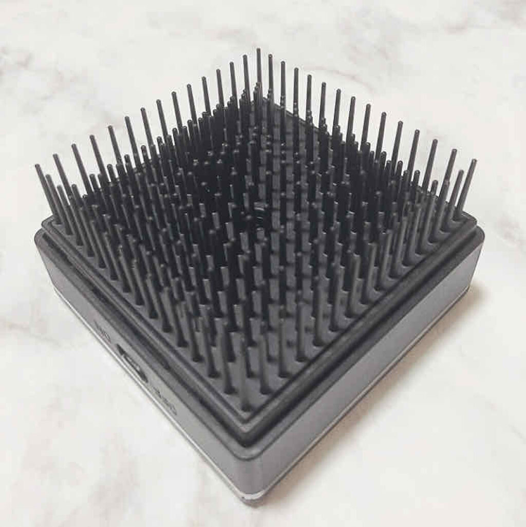 SALONIA スクエアイオンブラシのクチコミ「＼外でも簡単にお直しできる／いつでもサラツヤ美少女髪になれる超おすすめヘアブラシ✨


こんに.....」（2枚目）