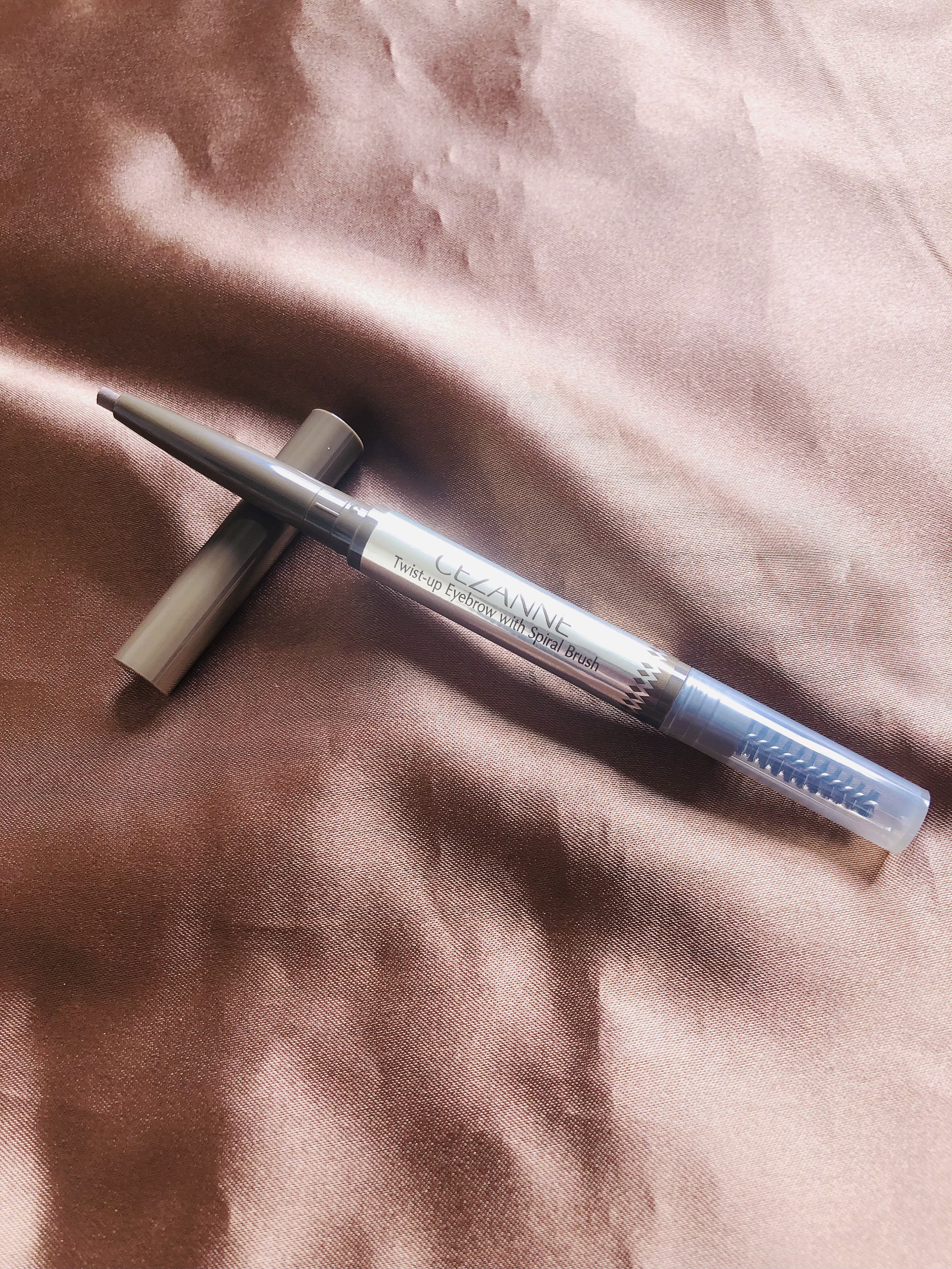 ブラシ付きアイブロウ繰り出し/CEZANNE/アイブロウペンシルを使ったクチコミ（1枚目）