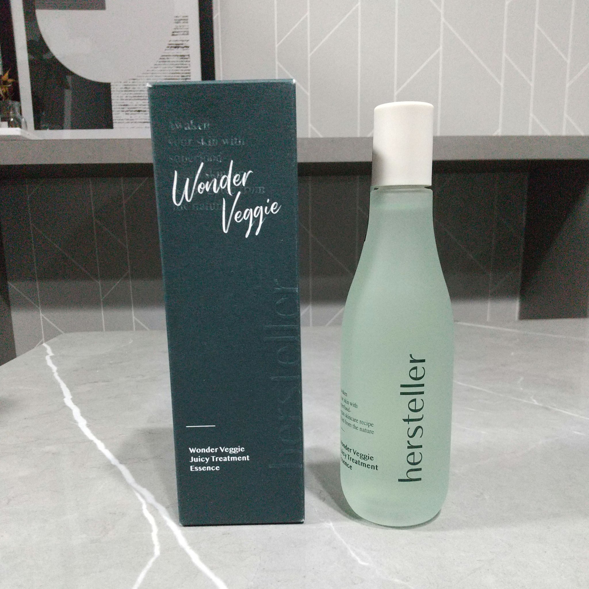 ワンダーベジ ジューシー トリートメント エッセンス / Hersteller