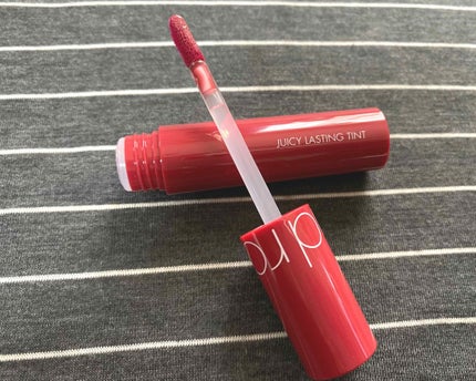 ジューシーラスティングティント/rom&nd/リップティントを使ったクチコミ(2枚目)