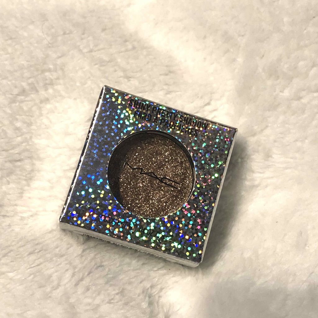 シャイニー プリティ シャドウ ピー フォー ピンク/M・A・C/単色アイシャドウを使ったクチコミ（2枚目）