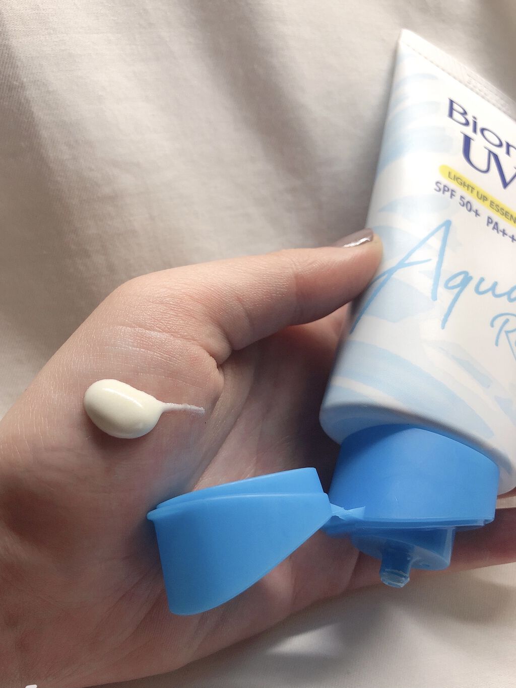 ビオレUV アクアリッチ ライトアップエッセンス/ビオレ/日焼け止めクリームを使ったクチコミ（3枚目）