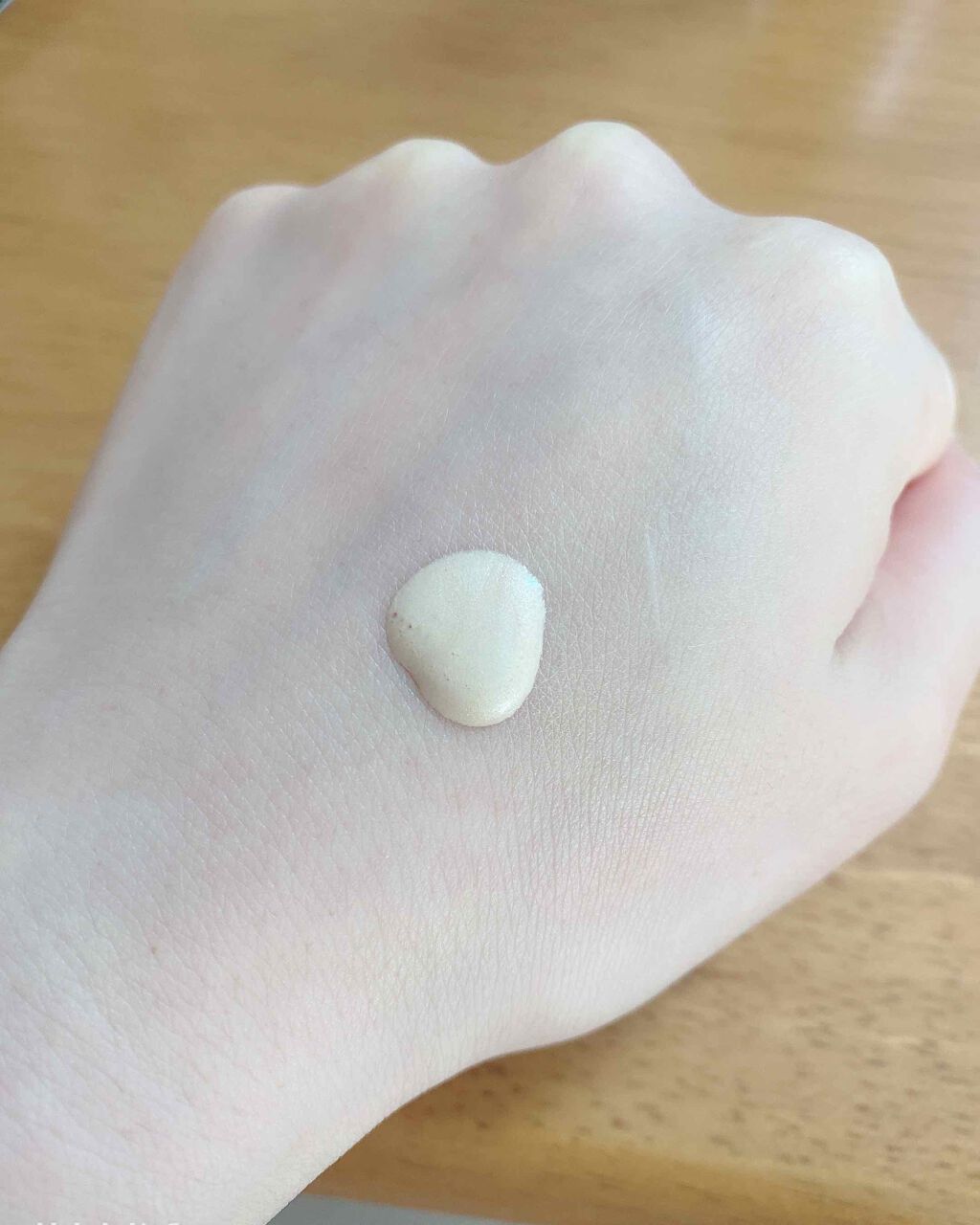 レ ベージュ フリュイド アンルミネール ベル ミン/CHANEL/リキッドハイライトを使ったクチコミ(3枚目)