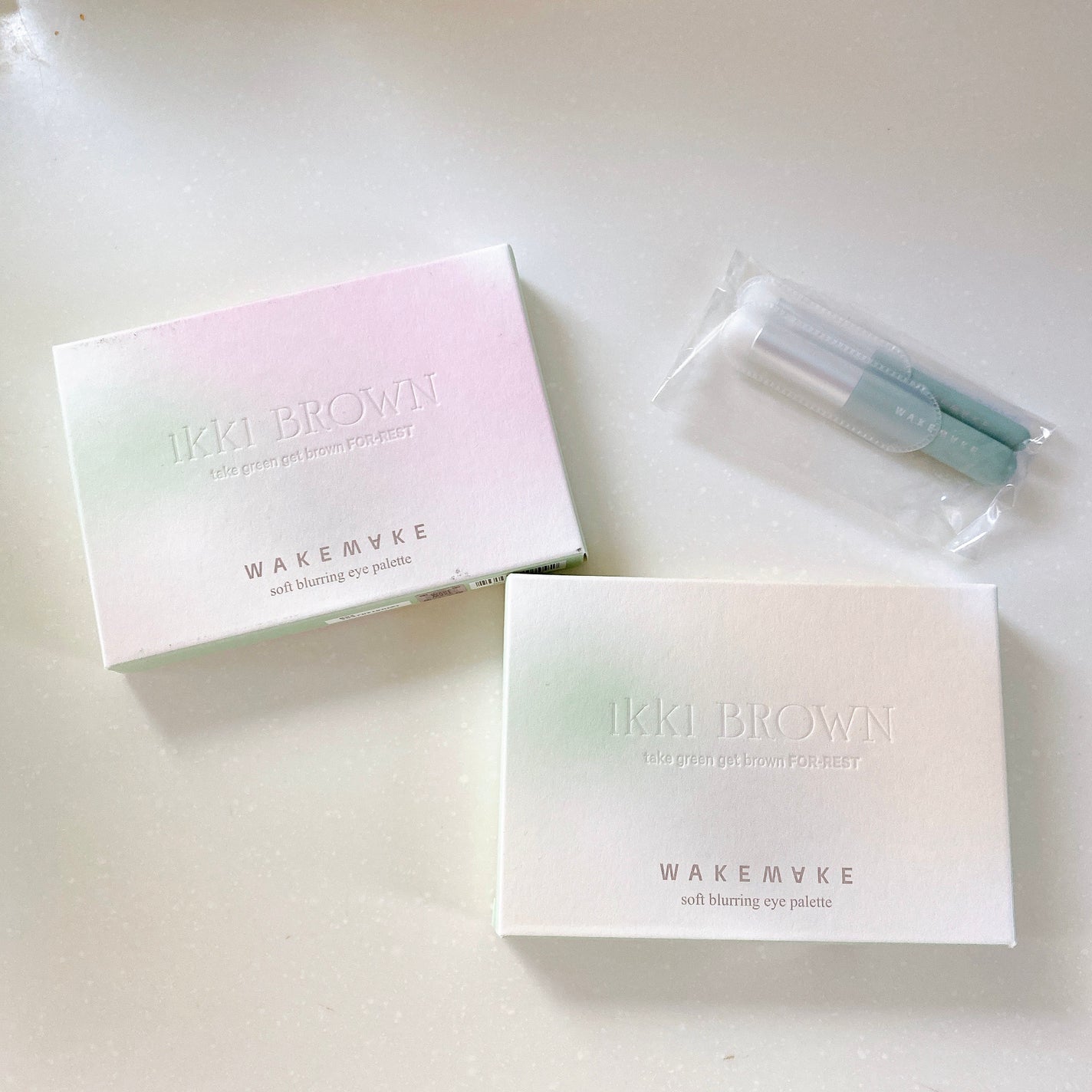 ソフトブラーリングアイパレット/wakemake/アイシャドウパレットを使ったクチコミ(4枚目)