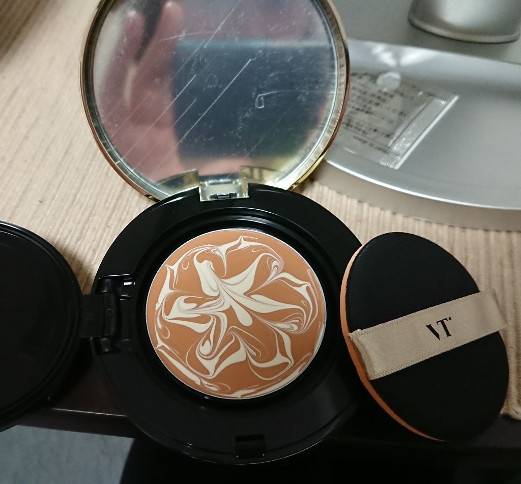 エッセンススキンファンデーションパクト/VT/クリーム・エマルジョンファンデーションを使ったクチコミ(1枚目)