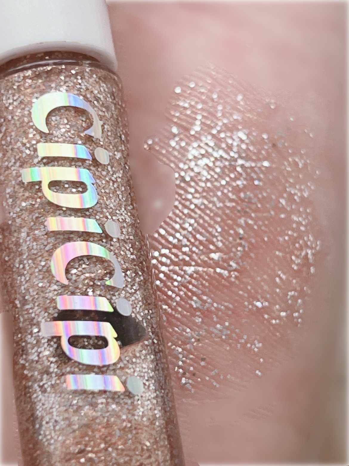 グリッター イルミネーションライナー R/CipiCipi/リキッドアイライナーを使ったクチコミ（1枚目）