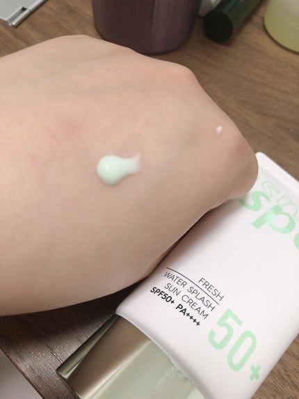 ウォータースプラッシュサンクリーム/espoir/日焼け止め・UVケアを使ったクチコミ(2枚目)