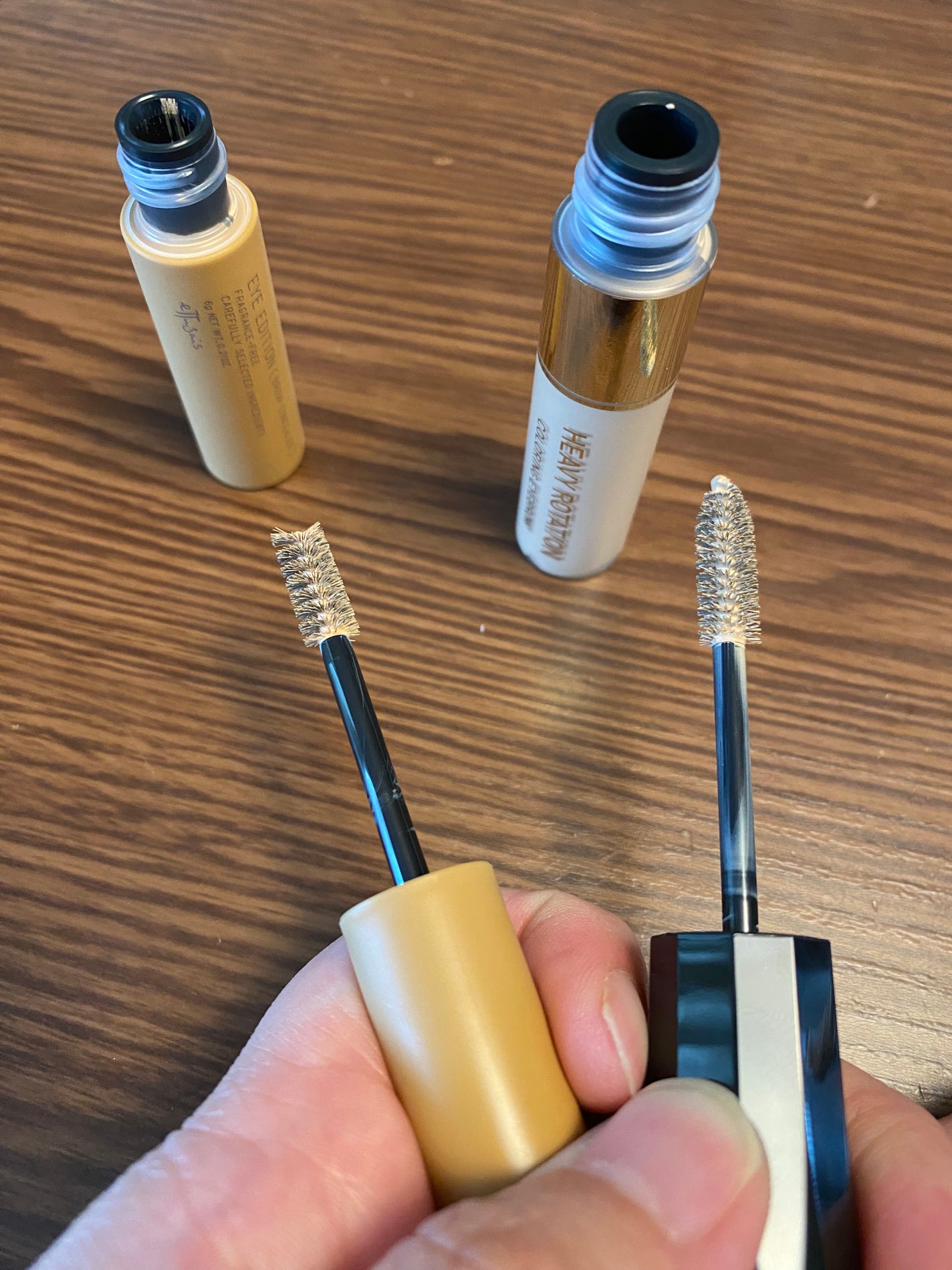 カラーリングアイブロウ/ヘビーローテーション/眉マスカラを使ったクチコミ(2枚目)