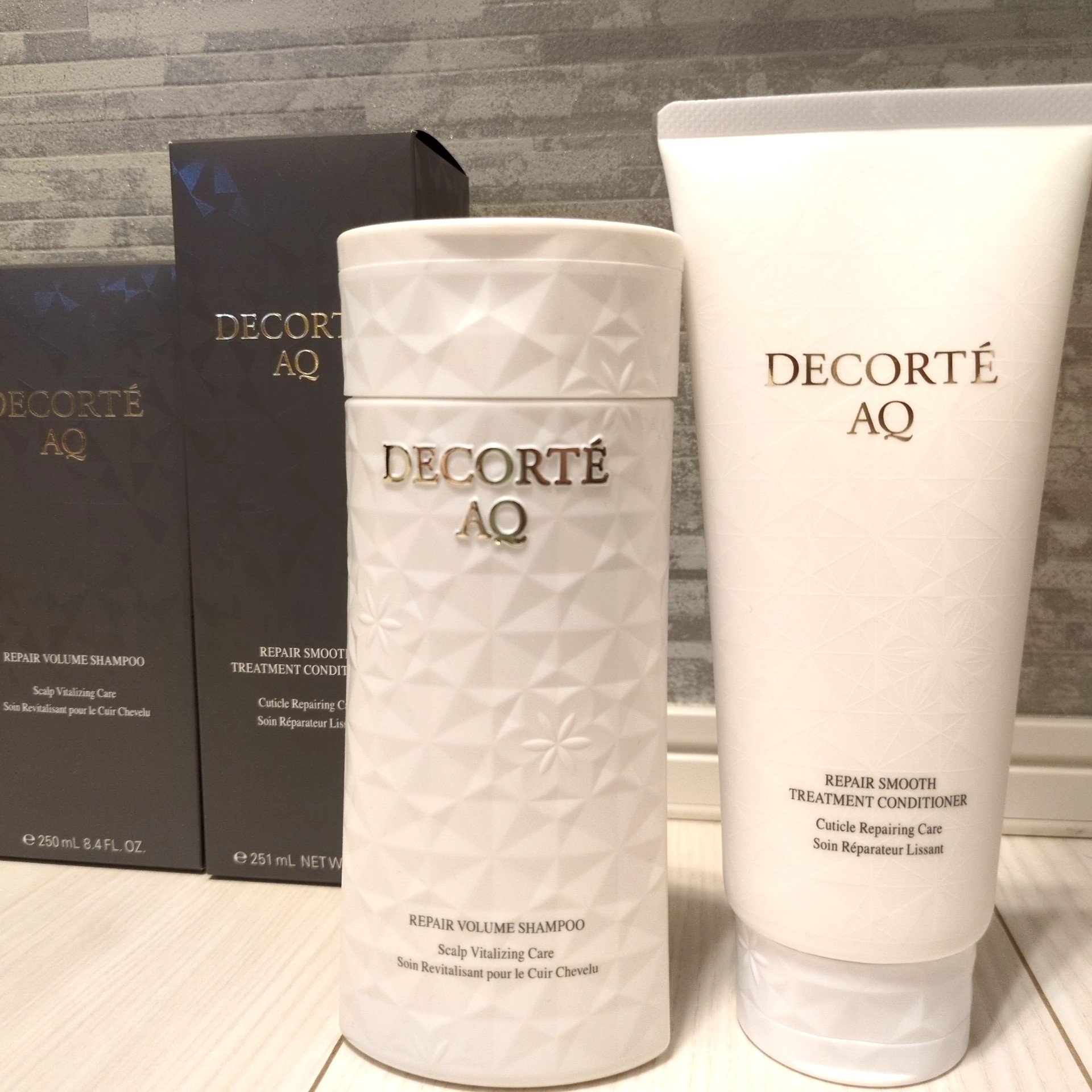 ＡＱ ブースティング トリートメント ヘアセラム/DECORTÉ/洗い流すヘアトリートメントを使ったクチコミ（2枚目）