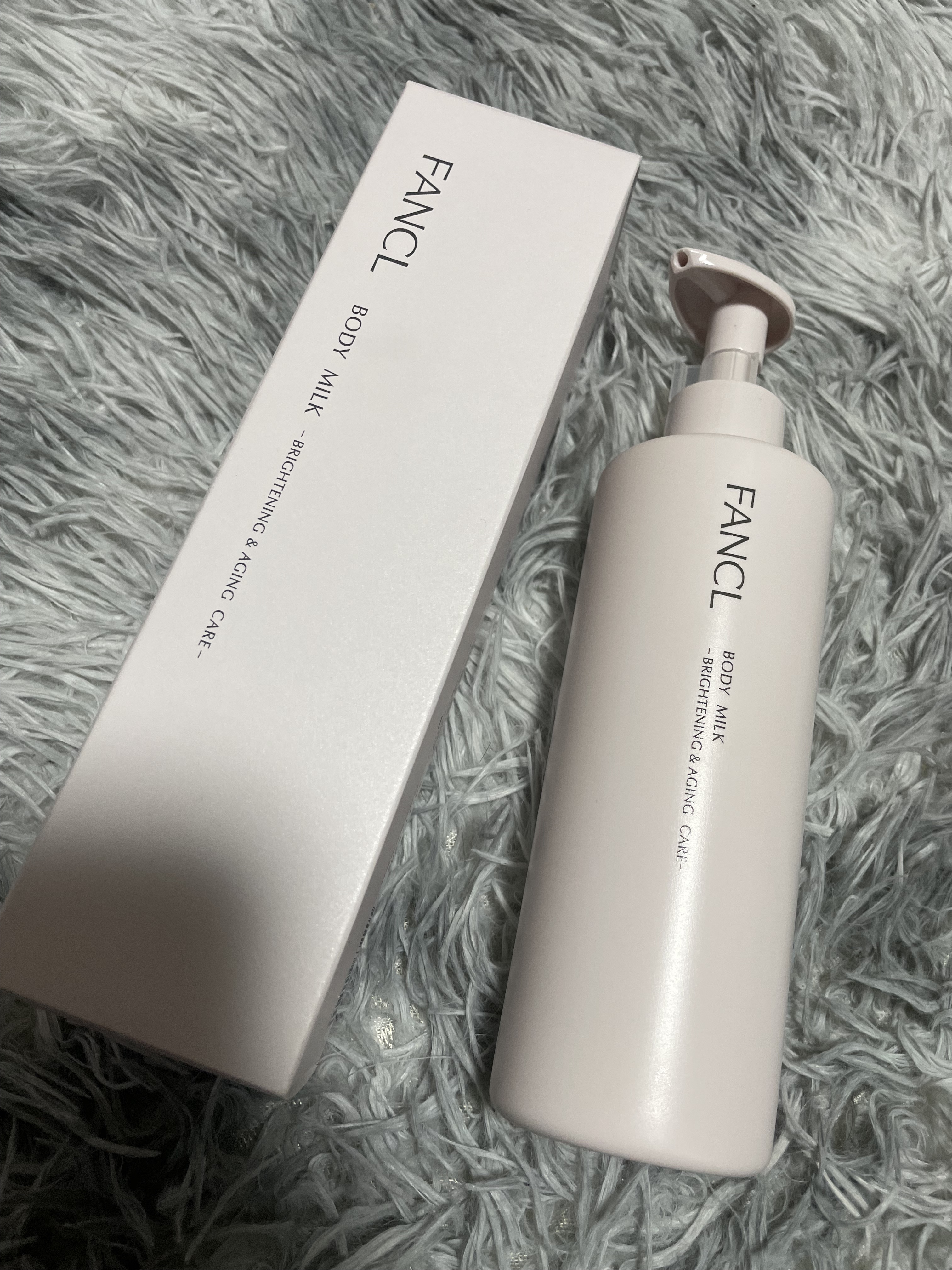 ✼••┈┈••✼••┈┈••✼••┈┈••✼••┈┈••✼

ファンケル　ボディミルク ブライトニング＆エイジングケア＜医薬部外品＞

250g

✼••┈┈••✼••┈┈••✼••┈┈••✼••┈┈••✼

大好きなファンケルのボディミル