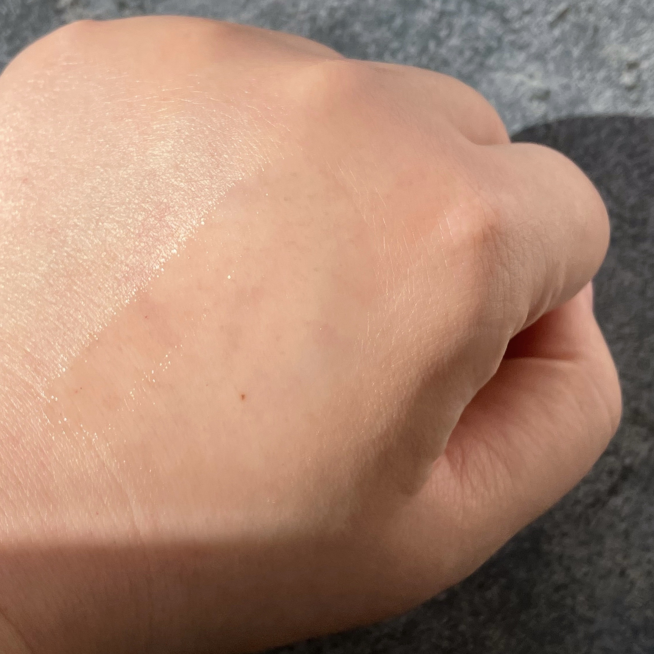 elloher デイグロウ - Radiance Booster Serumのクチコミ「＼全ての肌タイプにおすすめ／
肌にやさしい韓国スキンケアブランド

elloher
day g.....」（3枚目）