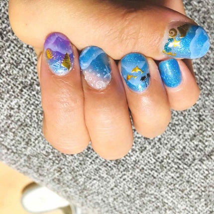 sparkle_cosme_rjam on LIPS 「波ネイルやってみたくて手書きは出来ないから気になってたダイソー..」(1枚目)