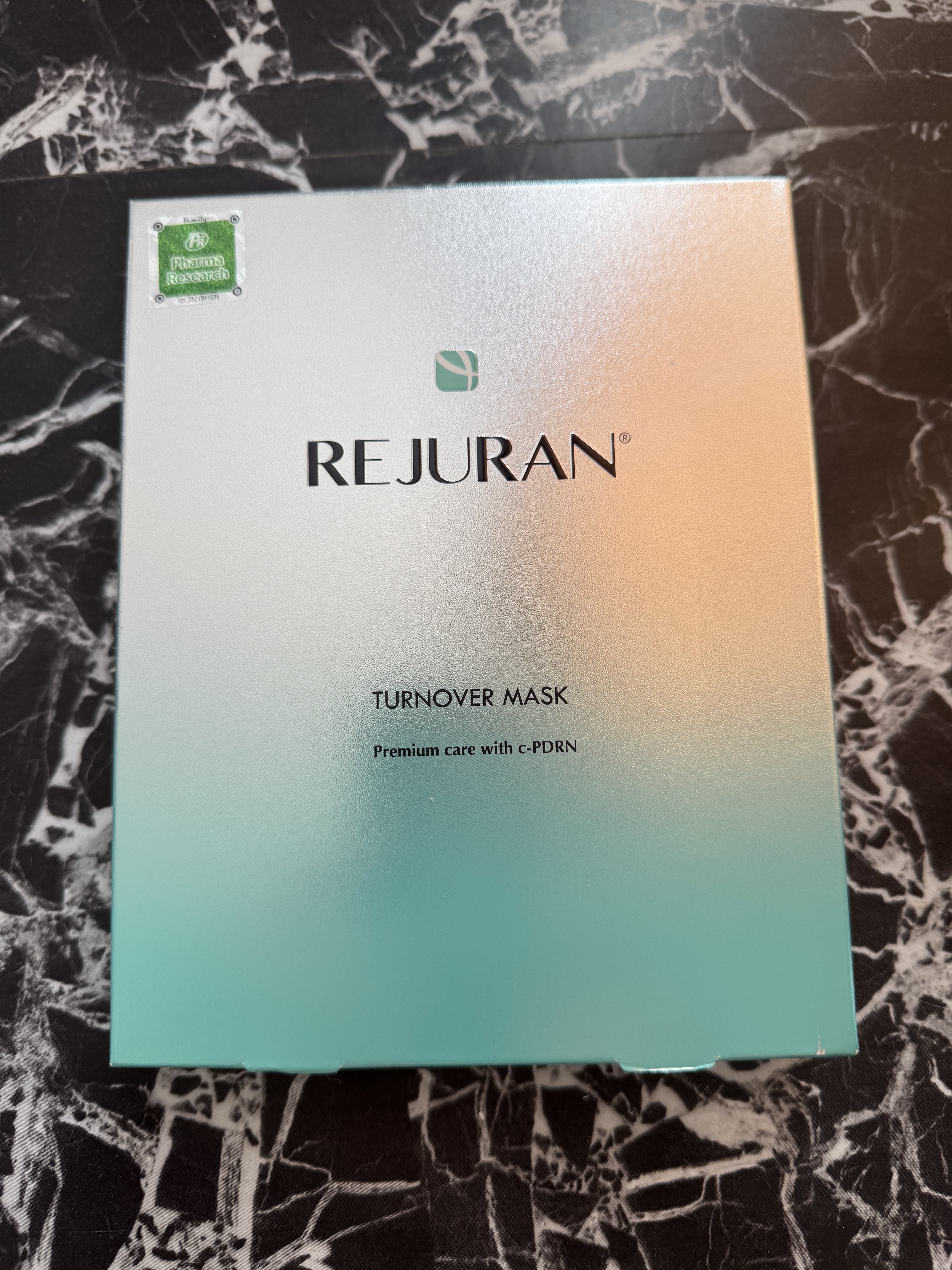 REJURAN ターンオーバーマスク(5枚入り)/REJURAN COSMETICS/シートマスク・パックを使ったクチコミ（2枚目）