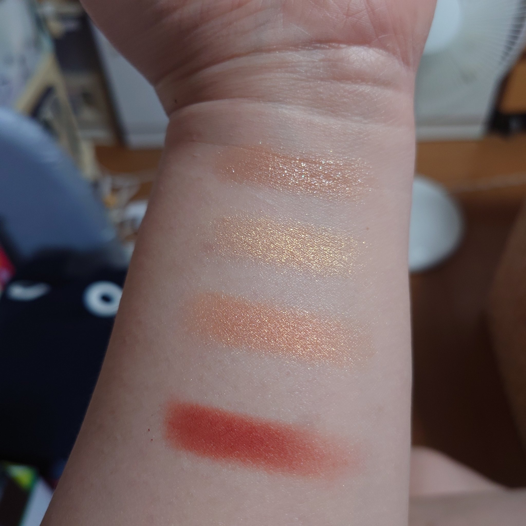 ジューシーラスティングティント/rom&nd/リップティントを使ったクチコミ（2枚目）