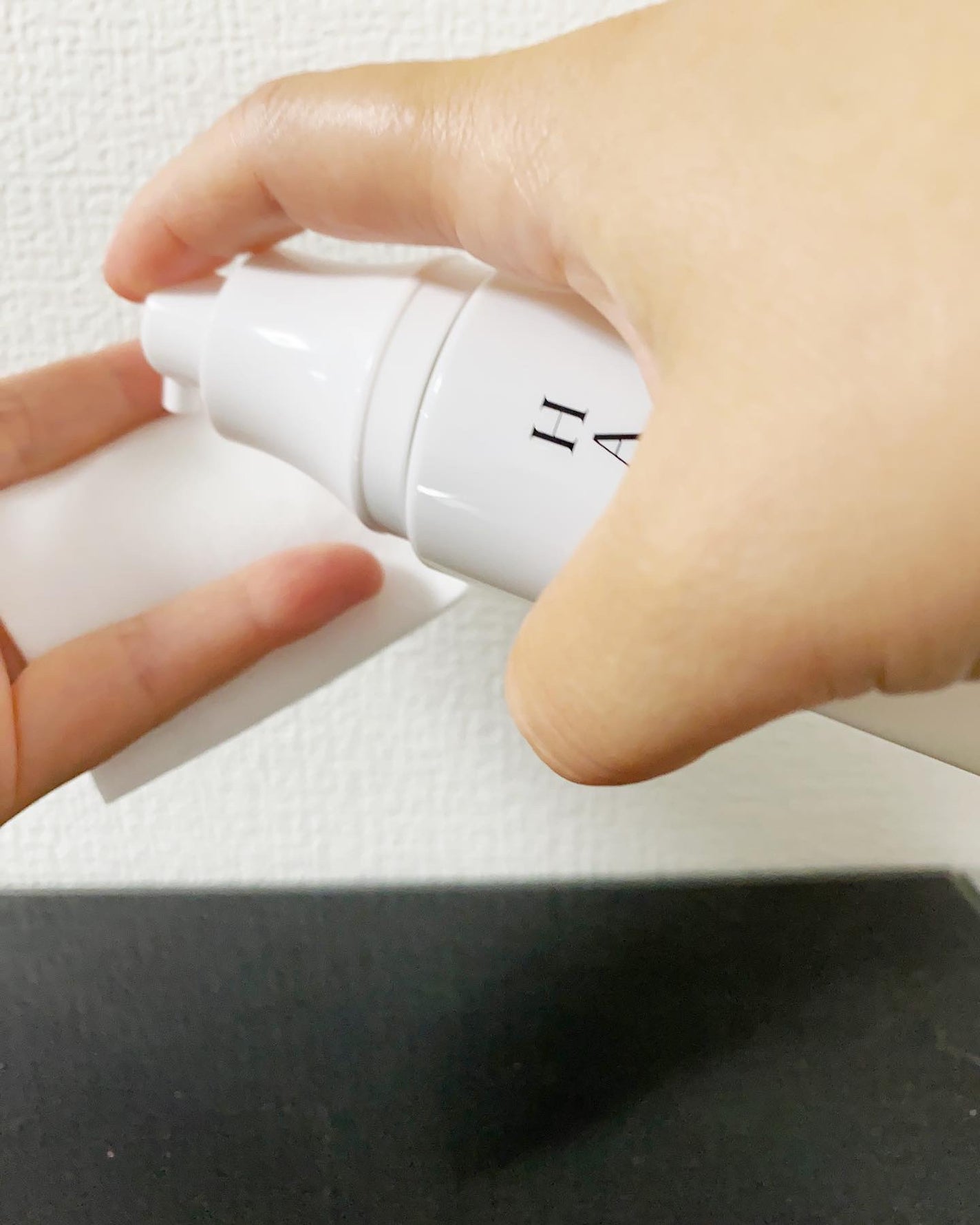 HR on LIPS 「薬用角層ケア美容液(医薬部外品)
HAKUリファイナー2023..」(2枚目)