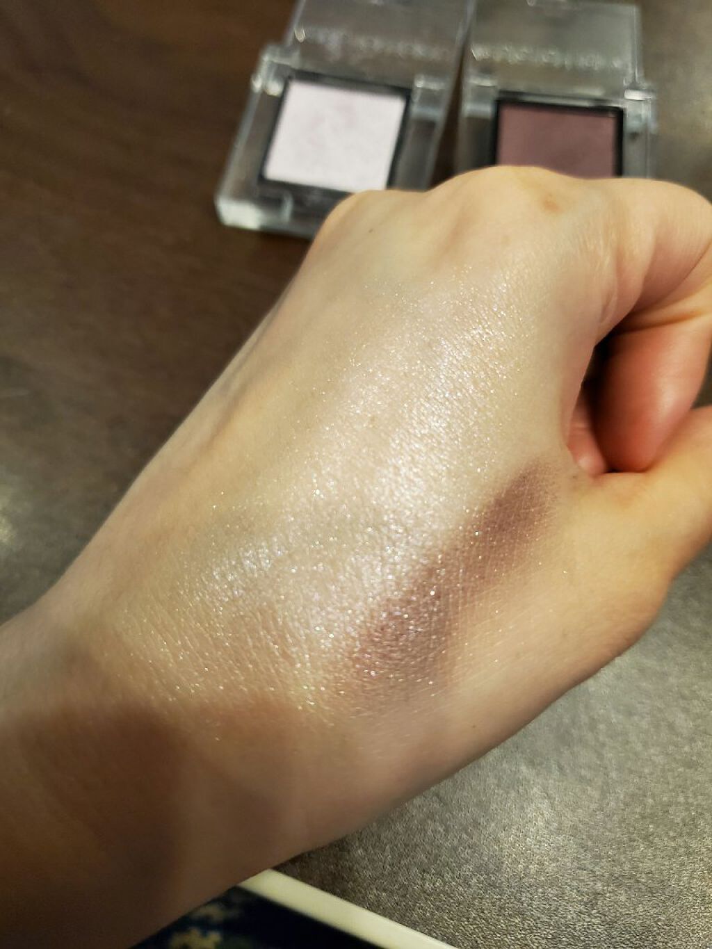 アディクション ザ アイシャドウ パール/ADDICTION/単色アイシャドウを使ったクチコミ(3枚目)