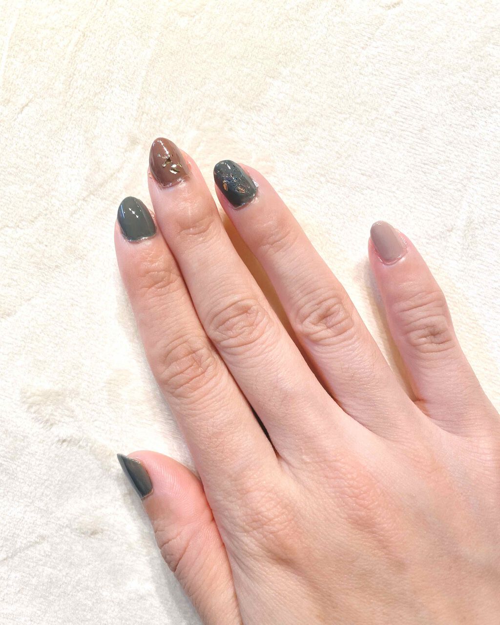 カラフルネイルズ/キャンメイク/マニキュアを使ったクチコミ(2枚目)