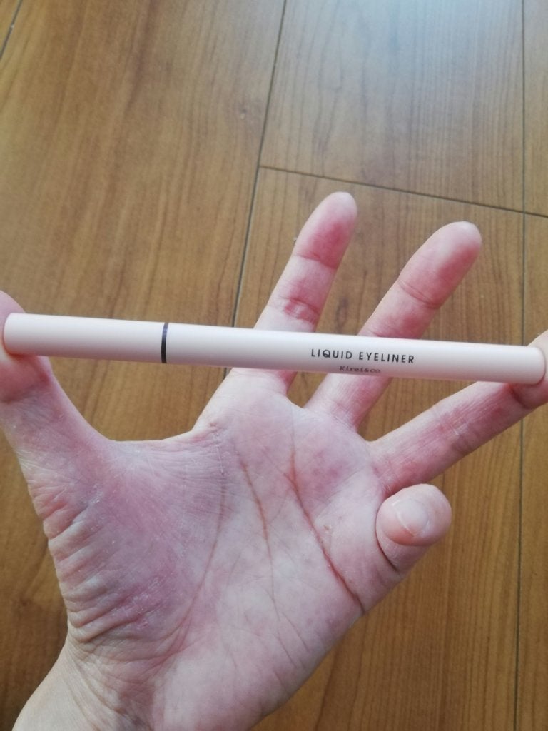 リキッドアイライナー/Kirei&co./リキッドアイライナーを使ったクチコミ(2枚目)