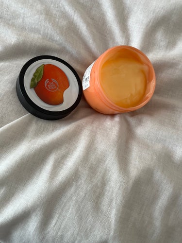 THE BODY SHOP ボディヨーグルト マンゴーのクチコミ「THE BODY SHOP
ボディヨーグルト マンゴー☺︎

今回もLIPSで買いました^_^.....」（2枚目）