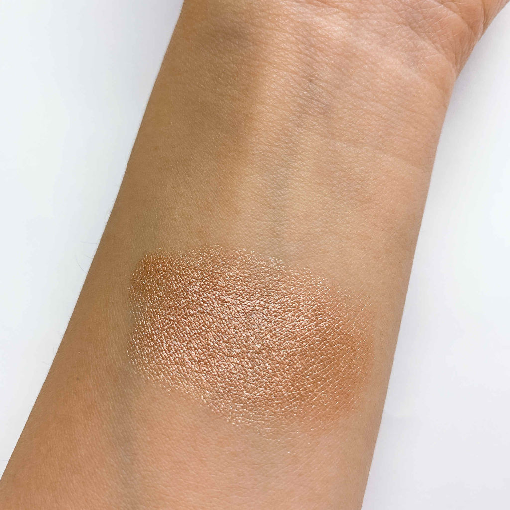 カラークイーン オイルシャドウ/ロレアル パリ/単色アイシャドウを使ったクチコミ（2枚目）