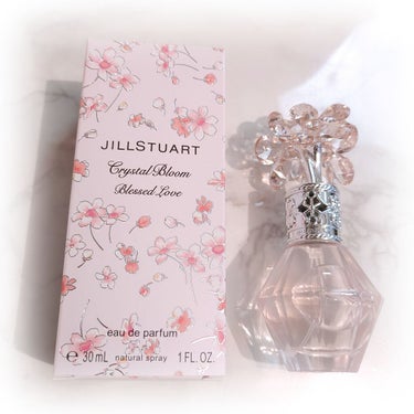 JILL STUART クリスタルブルームブレスドラブオードパルファンのクチコミ「ピュアな恋の純粋さをイメージして作られた
ボトルだけあって、可愛さ満点です😍

ピンクを基調と.....」（1枚目）