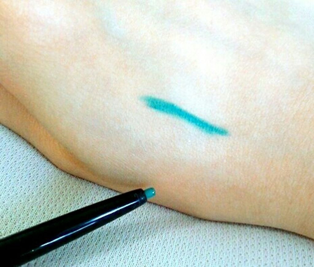 ステイトゥルー ジェルアイライナー/JILL STUART/ジェルアイライナーを使ったクチコミ（2枚目）