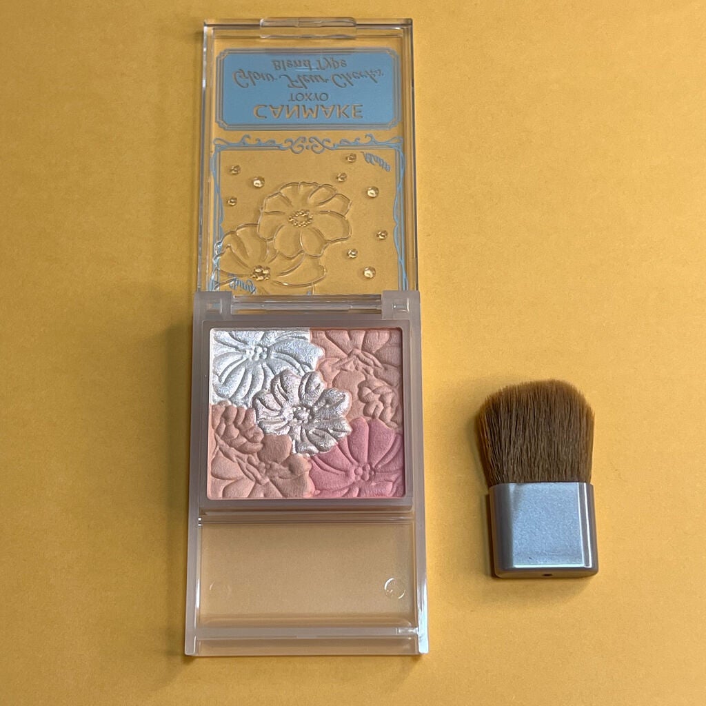 グロウフルールチークス(ブレンドタイプ)/キャンメイク/パウダーチークを使ったクチコミ(3枚目)