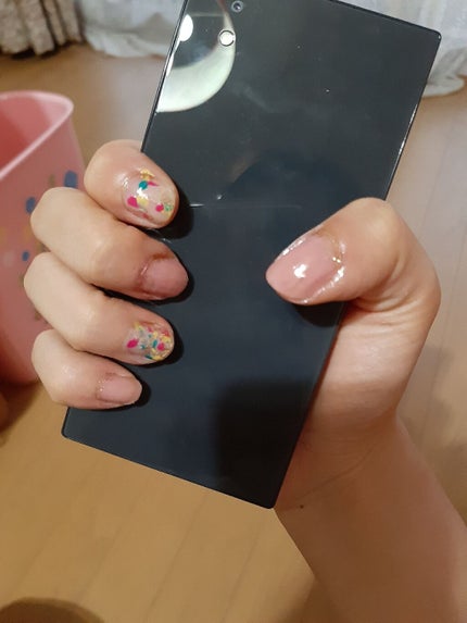 カラフルネイルズ/キャンメイク/マニキュアを使ったクチコミ(3枚目)