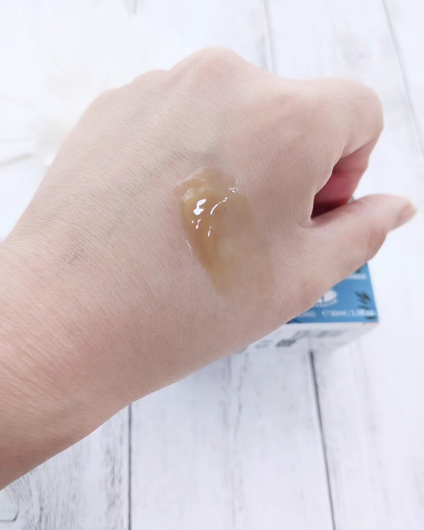 アノイント H2O ディパッフィング アイジェル/Antipodes/アイケア・アイクリームを使ったクチコミ(3枚目)