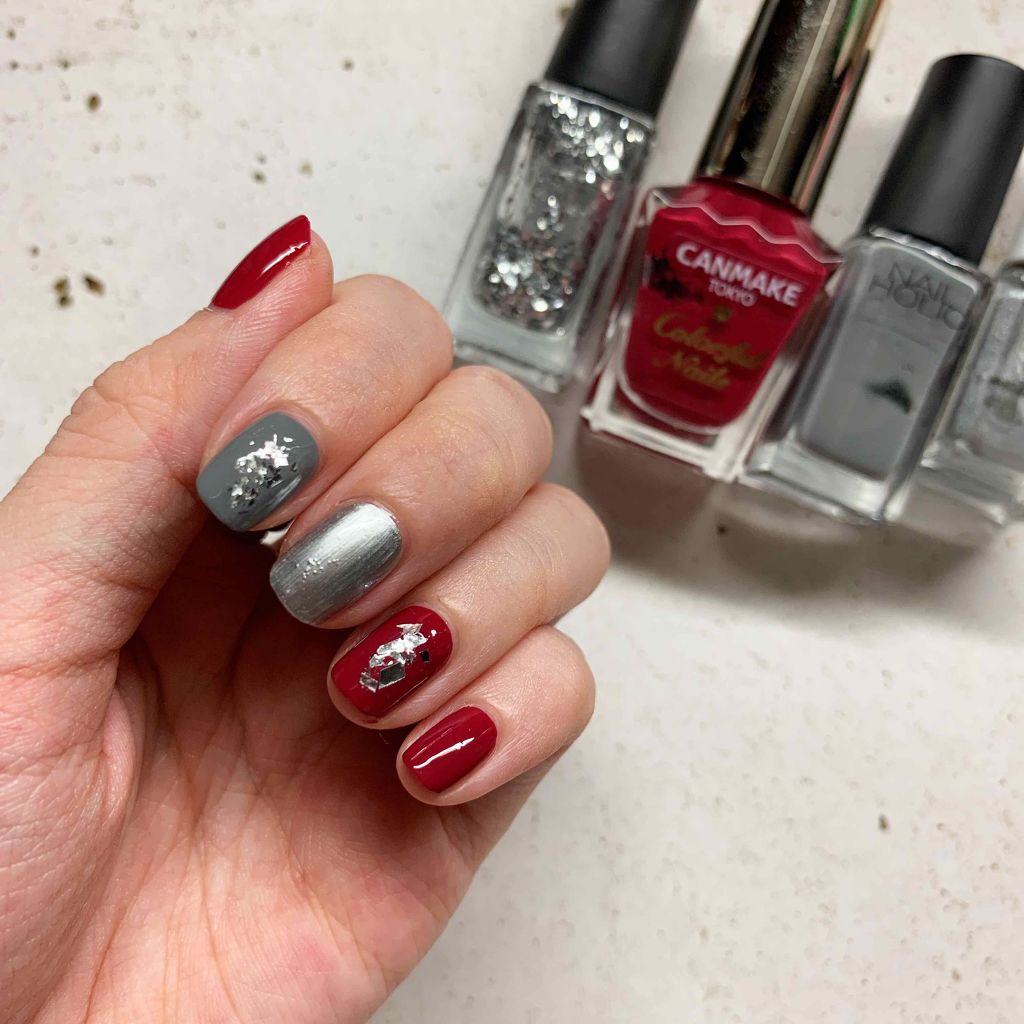 カラフルネイルズ/キャンメイク/マニキュアを使ったクチコミ（2枚目）